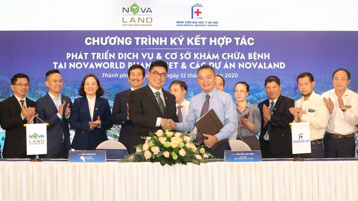 Novaland ký biên bản ghi nhớ hợp tác với Bệnh viện Đại học Y Hà Nội nhằm xây dựng bệnh viện phục hồi chức năng và cấp cứu tại NovaWorld Phan Thiet.