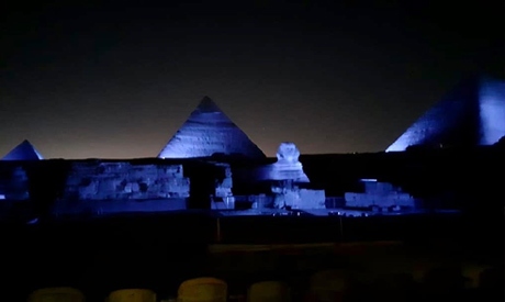 Ai Cập chiếu sáng Kim tự tháp nhân kỷ niệm 75 năm thành lập Liên Hợp Quốc