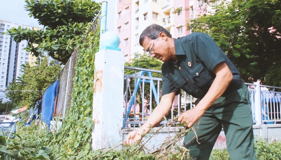 Người cựu chiến binh lan tỏa phong trào làm sạch phố phường ở TP.HCM