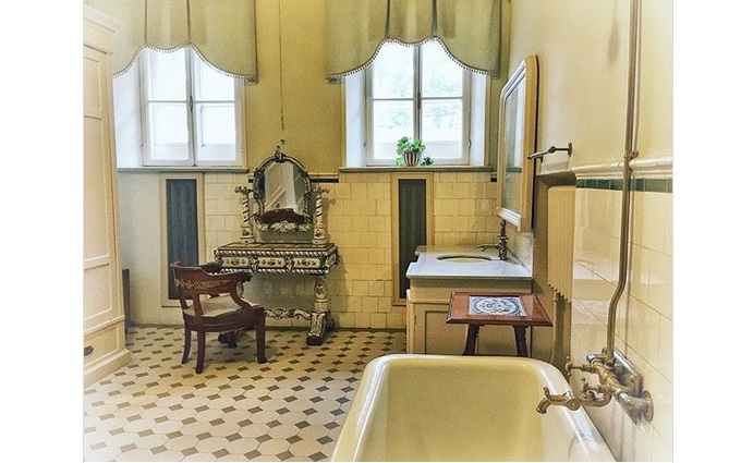 Phòng tắm nơi não của Lenin được lấy ra khỏi hộp sọ ngay sau khi ông qua đời. Ảnh: Instagram.