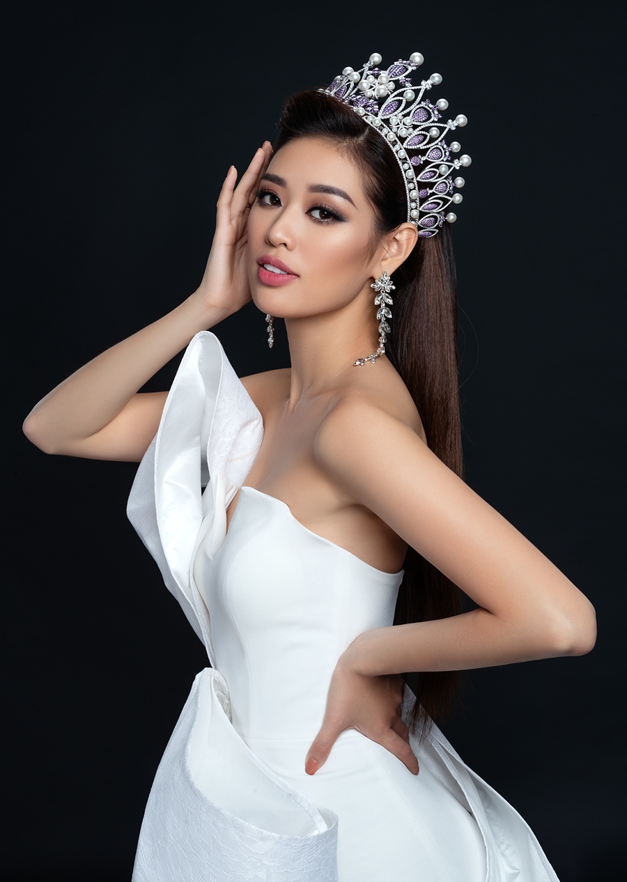 Whilst this year’s Miss Universe 2020 pageant was canceled due to the impact of the novel coronavirus (COVID-19) pandemic, it has been rearranged for next year, with Khanh Van set to represent Vietnam in the beauty contest. The local beauty stands at 1.76 metres tall and measures 83-60-91. (Photo: Nguyen Long)