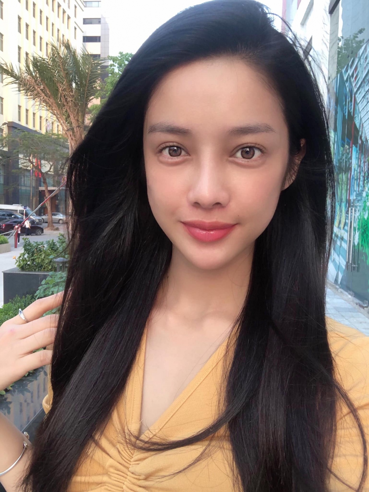Mỹ Duyên gây ấn tượng khi tham gia The Face 2017 và tiếp tục tạo dấu ấn với khán giả bằng danh hiệu Người đẹp Áo Dài trong cuộc thi Hoa hậu Hoàn vũ Việt Nam 2017.
