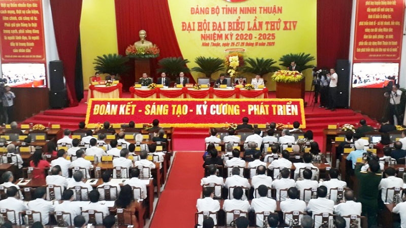 Đại tướng Lương Cường: xây dựng Ninh Thuận thành trung tâm năng lượng tái tạo của cả nước