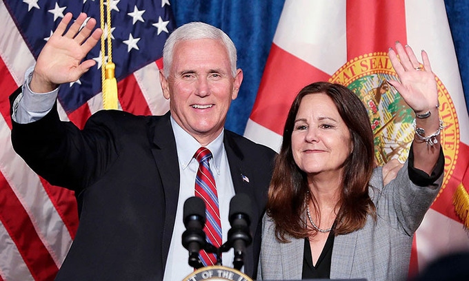 Phó Tổng thống Mỹ Mike Pence và phu nhân đều âm tính với Covid-19