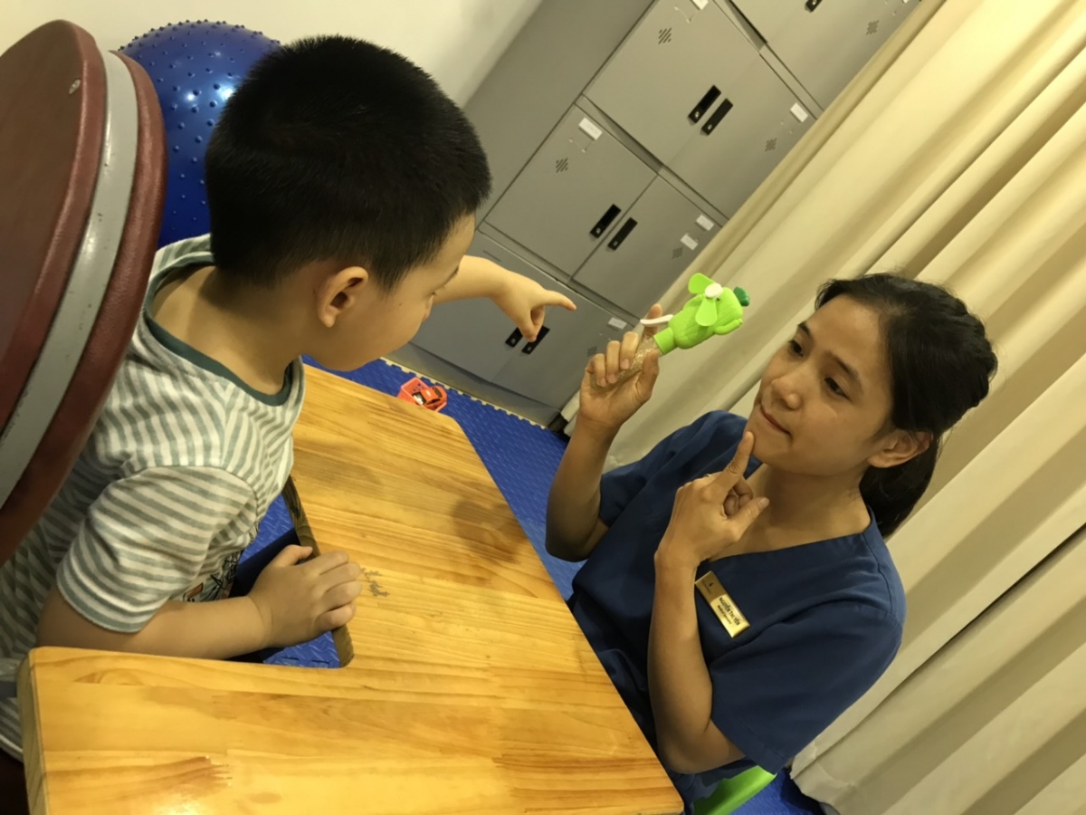 Kết hợp ghép tế bào gốc & giáo dục can thiệp cho trẻ tự kỷ đã đem lại sự tiến bộ rõ rệt về nhận thức, giao tiếp và kỹ năng sống cho trẻ.