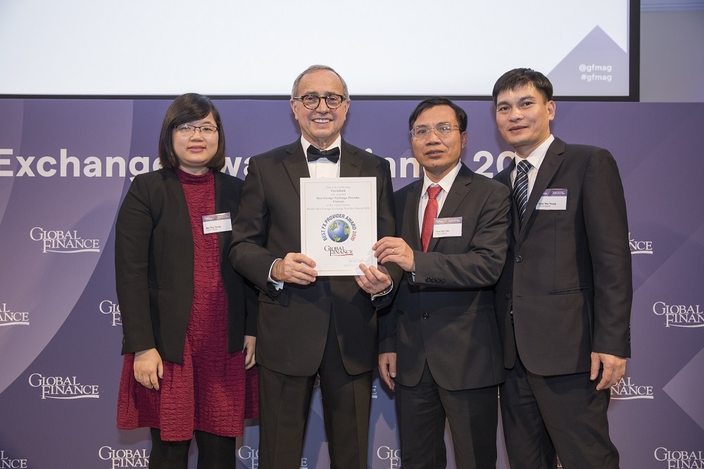 VietinBank vinh dự nhận giải “Đơn vị cung cấp dịch vụ ngoại hối tốt nhất Việt Nam” năm 2020