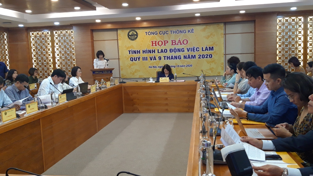 Tổng cục Thống kê họp báo về tình hình lao động việc làm quý III và 9 tháng năm 2020.