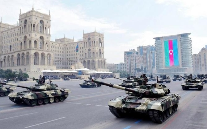 Xe tăng Azerbaijan. Ảnh: Israel Defence.