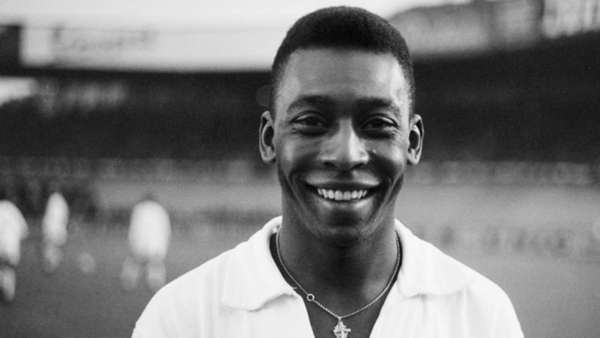 7. Pele | Brazil | 77 bàn thắng/92 trận đấu