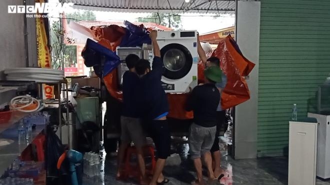Để đảm bảo an toàn hồ đập và chủ động ứng phó với cơn bão số 10 dự báo sẽ gây mưa ở khu vực Hà Tĩnh từ ngày 5/11 đến ngày 7/11, hồ Kẻ Gỗ tăng lưu lượng xả tràn bắt đầu từ 6h ngày 31/10, với lưu lượng xã từ 100m3/s - 300m3/s.