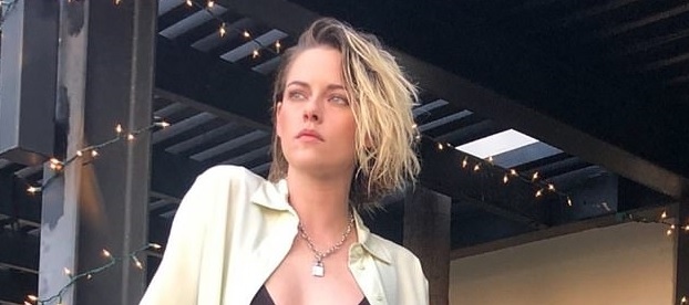 Kristen Stewart diện mốt khoe nội y quảng bá phim mới