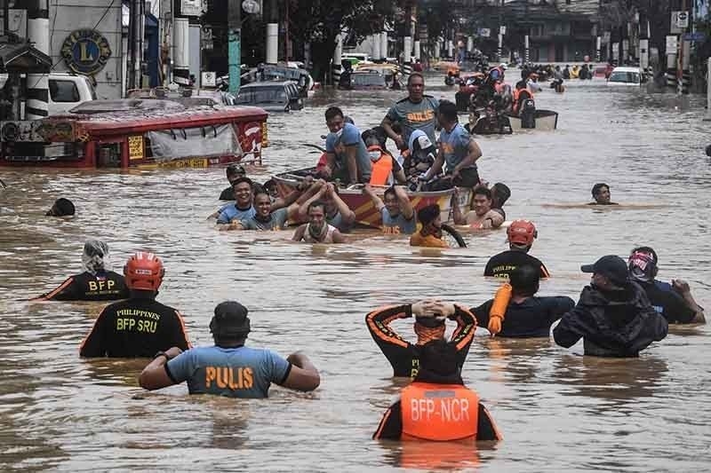 Thiệt hại nặng nề do bão, Philippines tuyên bố tình trạng thiên tai ở Luzon