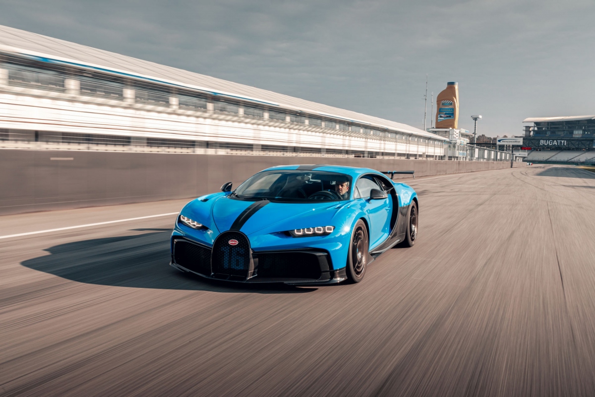 Ngỡ ngàng trước số tiền phải bỏ ra để sở hữu Bugatti Chiron