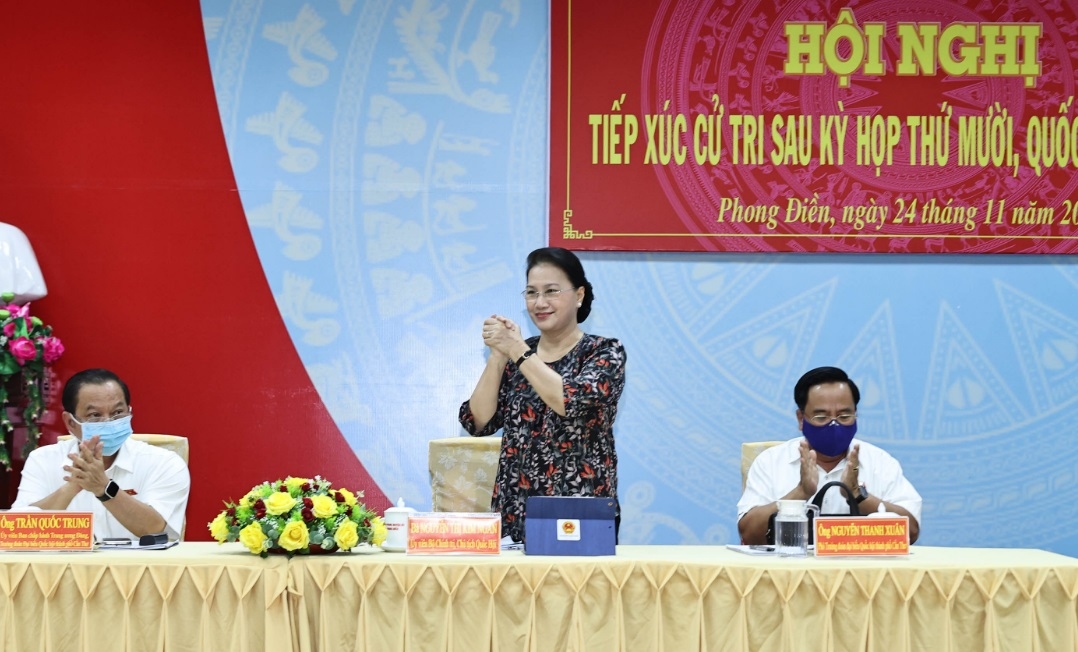 Chủ tịch Quốc hội tiếp xúc cử tri huyện Phong Điền, TP Cần Thơ
