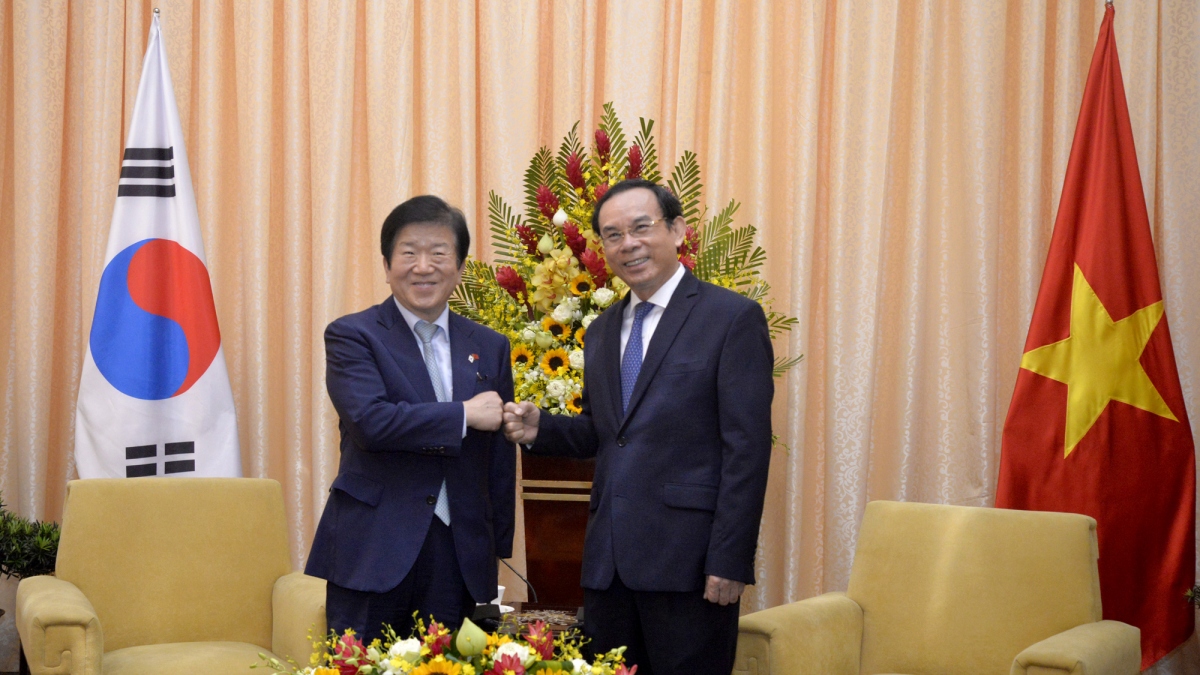 Bí thư Thành uỷ TPHCM Nguyễn Văn Nên tiếp Chủ tịch Quốc hội Hàn Quốc