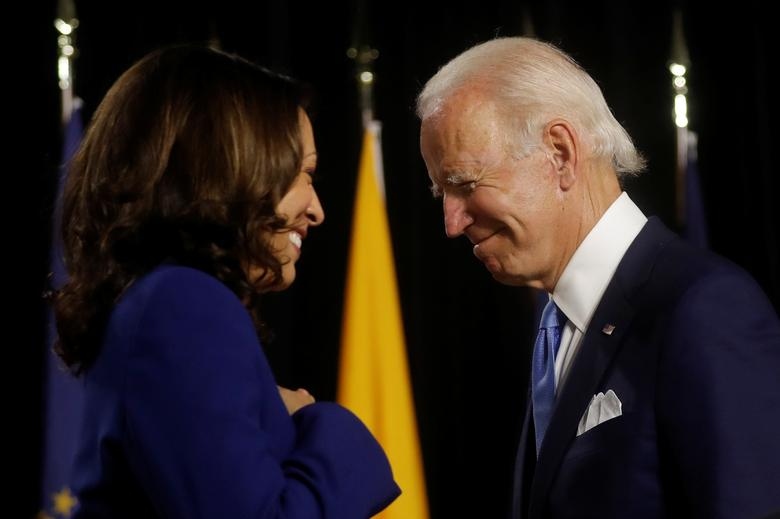 Bà Harris và ông Biden. Ảnh: Reuters