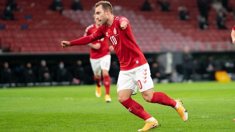 Kasper Schmeichel được hưởng niềm vui khi Đan Mạch giành chiến thắng 2-1 ở trận này để vươn lên đứng nhì bảng và sẽ vào VCK UEFA Nations League nếu thắng đội đầu bảng Bỉ trong lượt đấu cuối.