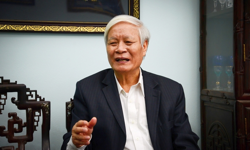 TS Nguyễn Viết Chức, Ủy viên Ủy ban TƯ Mặt trận Tổ quốc Việt Nam.