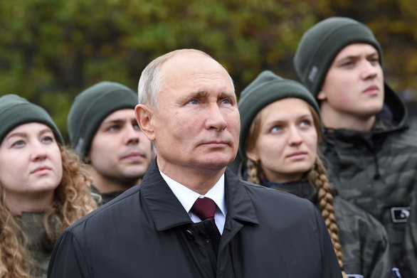 Tổng thống Nga Vladimir Putin tham dự một sự kiện tại Moscow ngày 4/11. Ảnh: Reuters