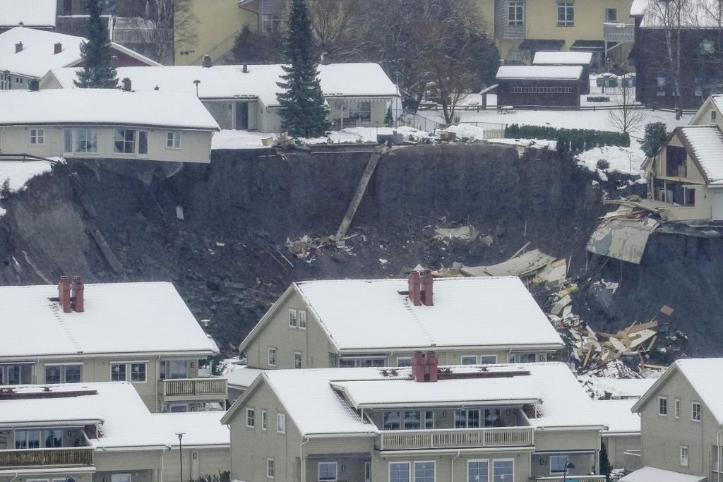 Sạt lở đất chôn vùi hàng chục người tại Na Uy