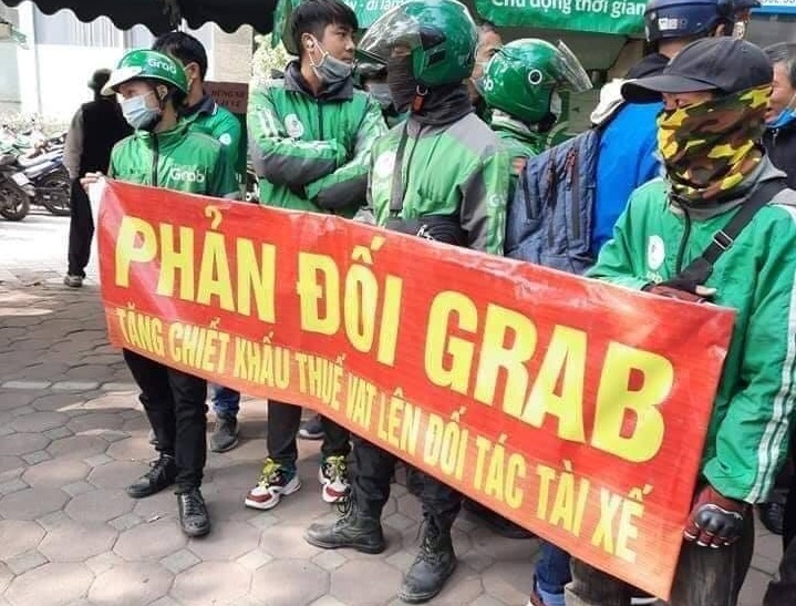 Grab tăng phần trích nộp của tài xế là sai, người tiêu dùng lại chịu thiệt