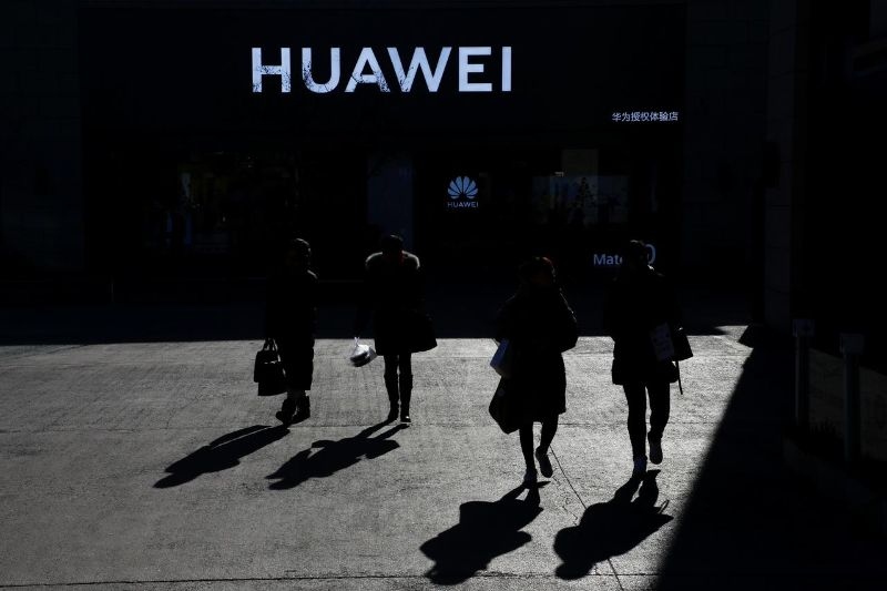 Mỹ chi 1,9 tỷ USD hỗ trợ loại bỏ thiết bị viễn thông Huawei và ZTE