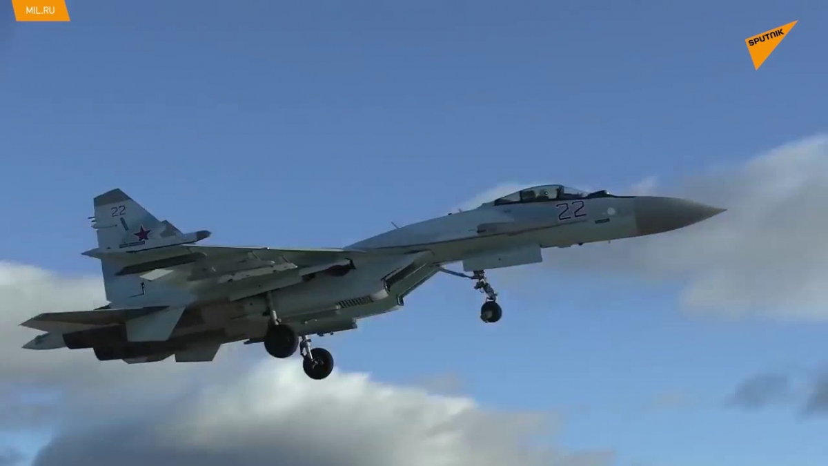 Video: "Sát thủ bầu trời" S-35S của Nga tập trận tại Karelia