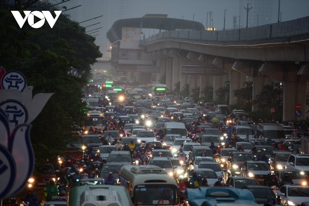 Báo động nạn tắc đường tại Hà Nội sẽ ngày càng phức tạp