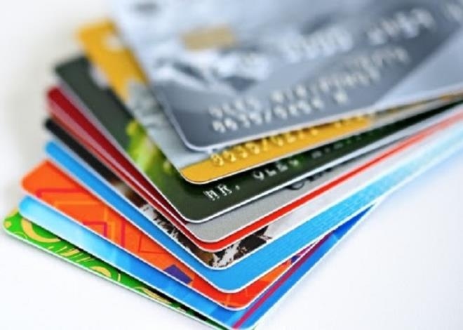 Thẻ chip sẽ thay thế thẻ ATM từ 31/3/2021