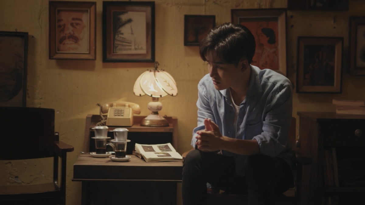 Ali Hoàng Dương xúc động viết thư tay gửi cha trong mv nhạc phim “Bố già"