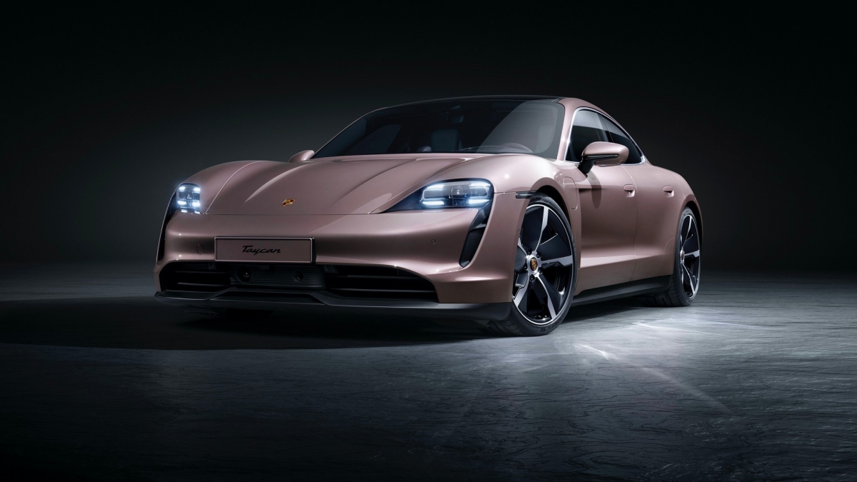 Porsche ra mắt Taycan bản tiêu chuẩn "giá rẻ"