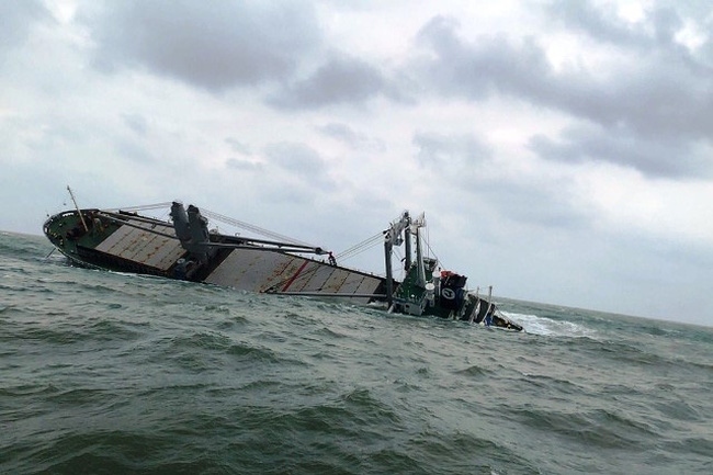 Liên tiếp nhiều ngư dân mất tích trên biển do tàu bị chìm