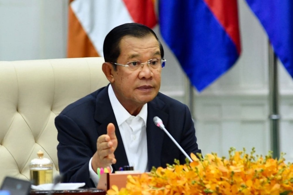 Thủ tướng Campuchia quyên góp 14 tháng lương để chống Covid-19