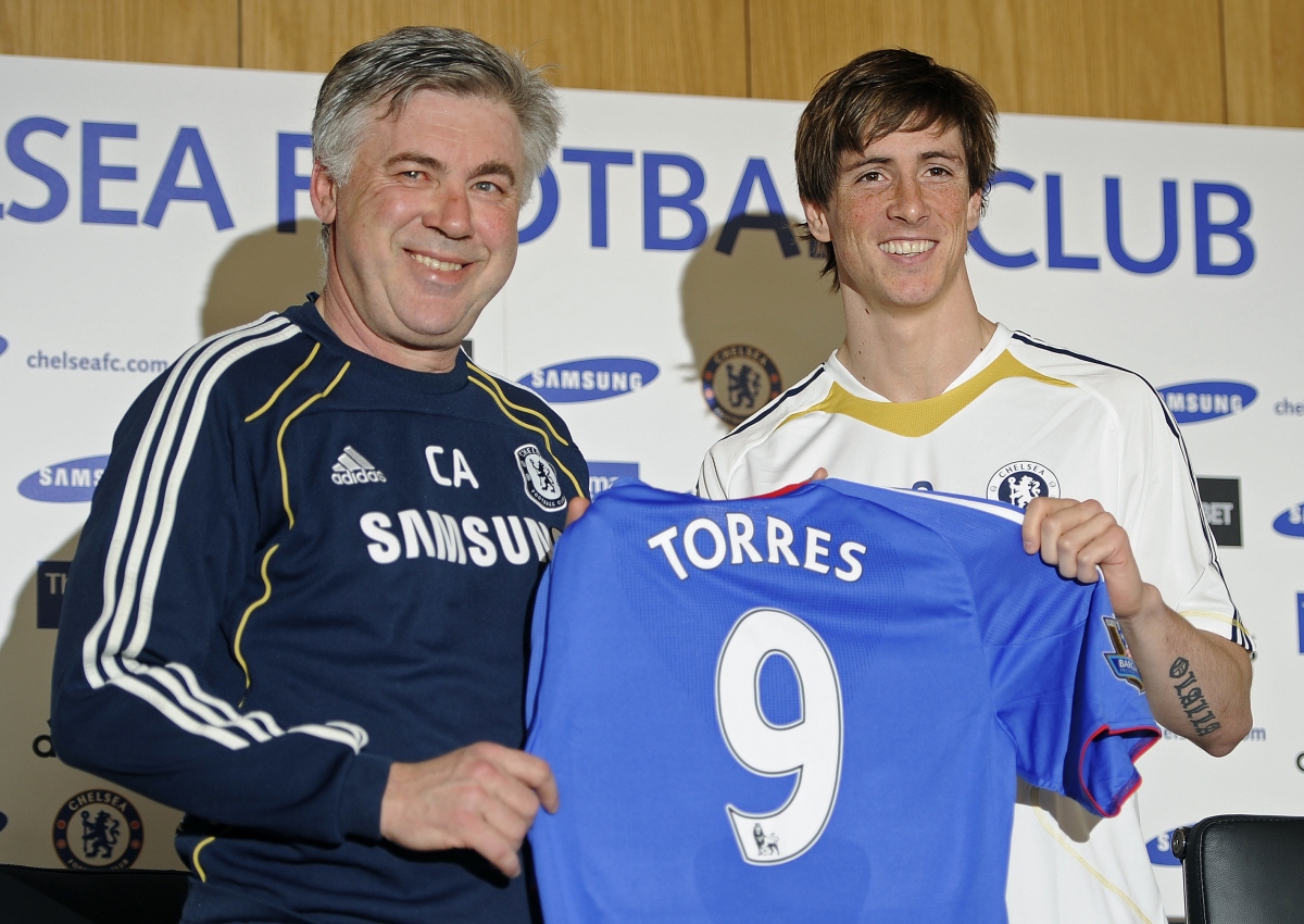 Ngày này năm xưa: Chelsea chào đón bản hợp đồng "hớ kỷ lục"