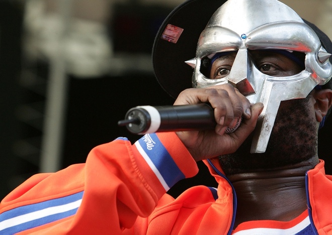 Rapper MF Doom qua đời ở tuổi 49