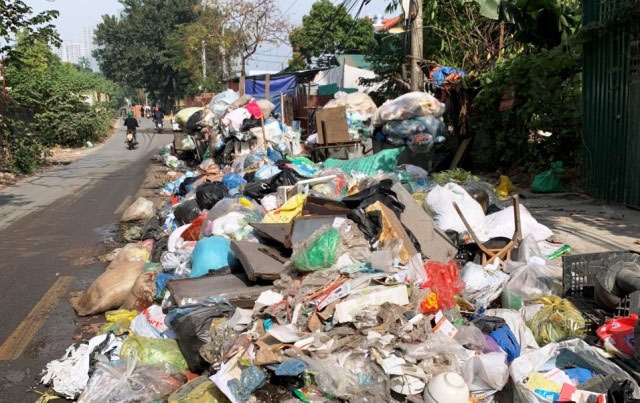 Chủ tịch Hà Nội yêu cầu thanh tra toàn diện việc thu gom rác của nhà thầu Minh Quân