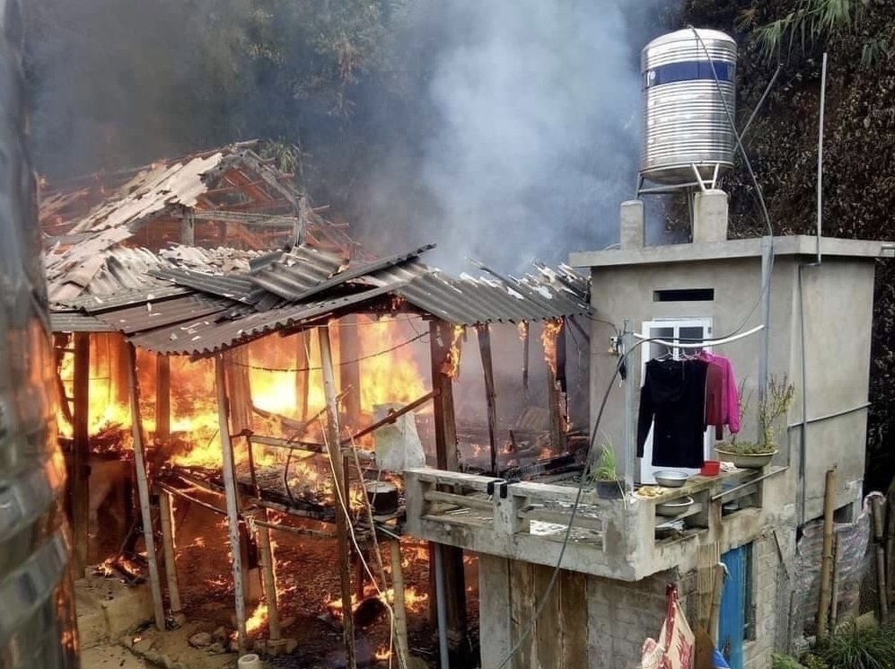 1 ngày xảy ra 2 vụ cháy nhà tại tỉnh Sơn La
