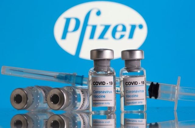 Vaccine Pfizer hiệu quả 94% trong thực tế, miễn dịch cộng đồng đang đến gần?