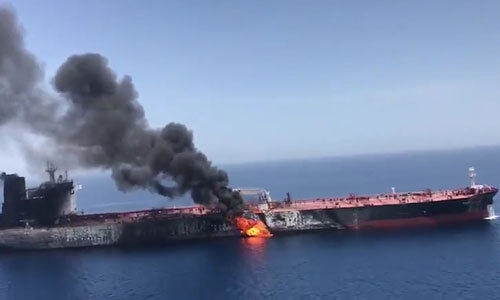 Bộ trưởng Quốc phòng Israel: Iran phải chịu trách nhiệm vụ nổ trên tàu ở vịnh Oman