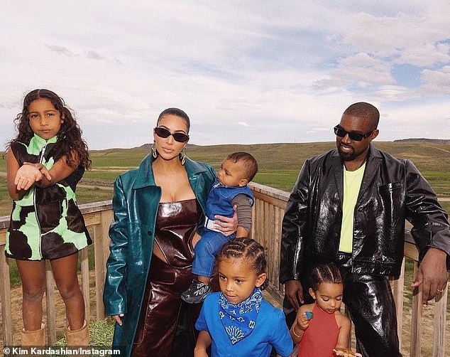 Khối tài sản khổng lồ của vợ chồng Kim Kardashian và Kanye West