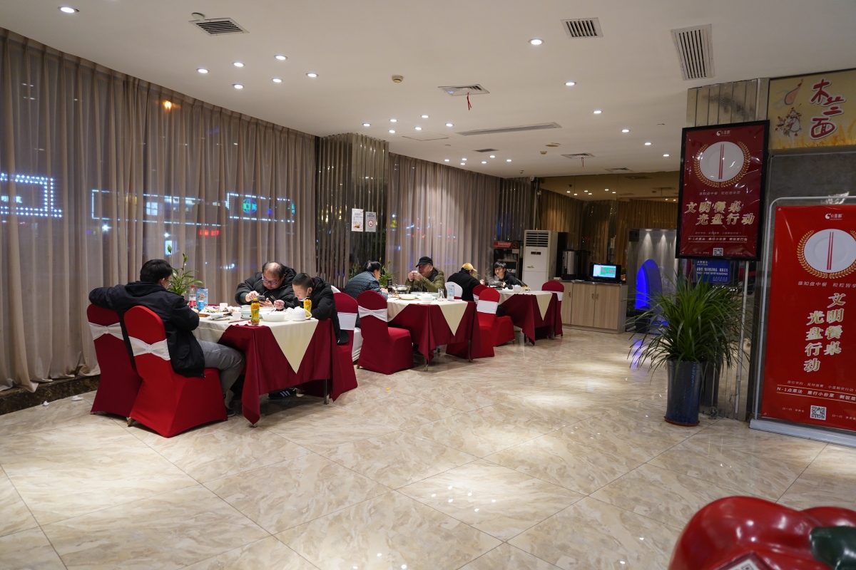 Cơm tất niên phục vụ tại nhà – dịch vụ Tết nở rộ tại Trung Quốc mùa dịch