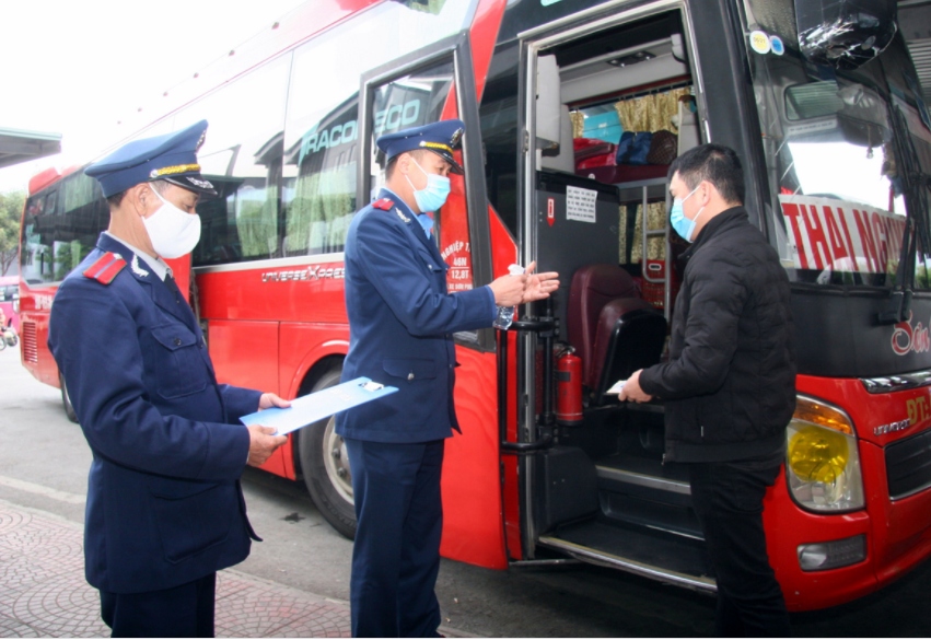 Lai Châu siết chặt quản lý vận tải hành khách dịp Tết