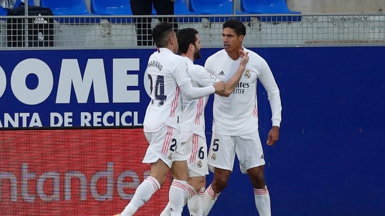 Varane tỏa sáng rực rỡ, Real Madrid ngược dòng kịch tính trước Huesca