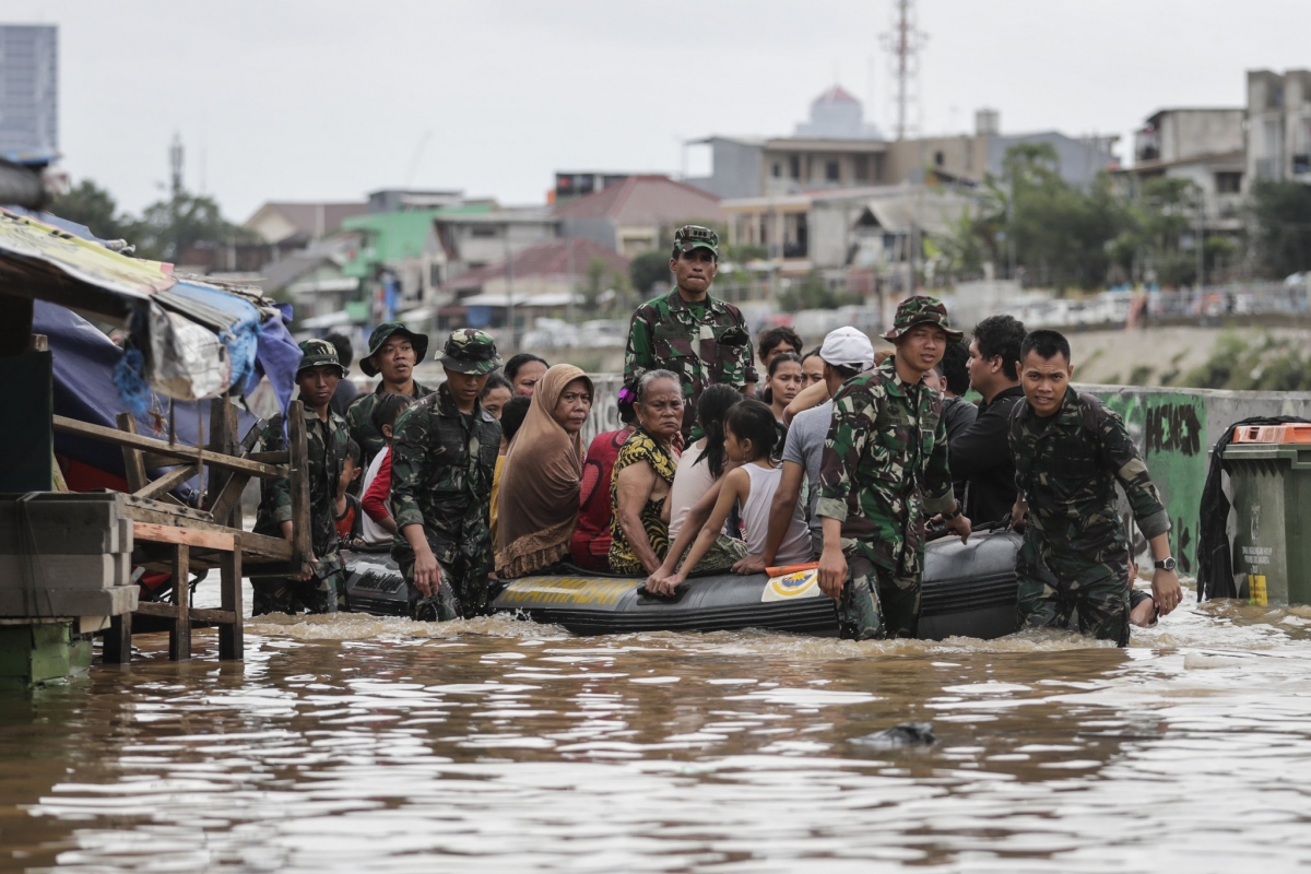 Lũ lụt nặng nề ở vùng thủ đô, hơn 1.000 người dân Indonesia phải sơ tán 