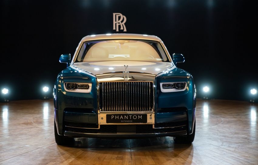 Khám phá Rolls-Royce Phantom Iridescent Opulence gắn 3.000 chiếc lông vũ