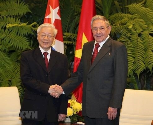 Cuban Party leader congratulates Nguyen Phu Trong on re-election