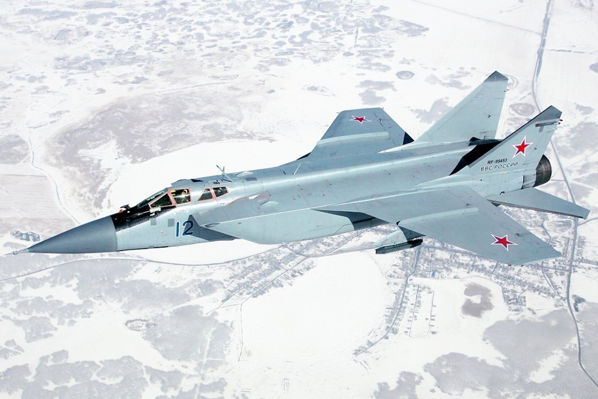 Tiêm kích MiG-31 của Nga lần đầu tiên có chuyến bay lịch sử ở Bắc Cực