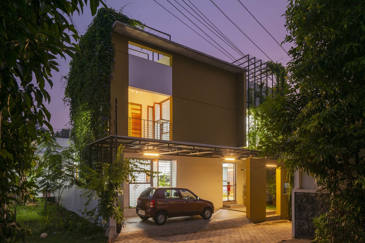 Ngắm ngôi nhà đầy màu sắc với không gian mở ở Ấn Độ