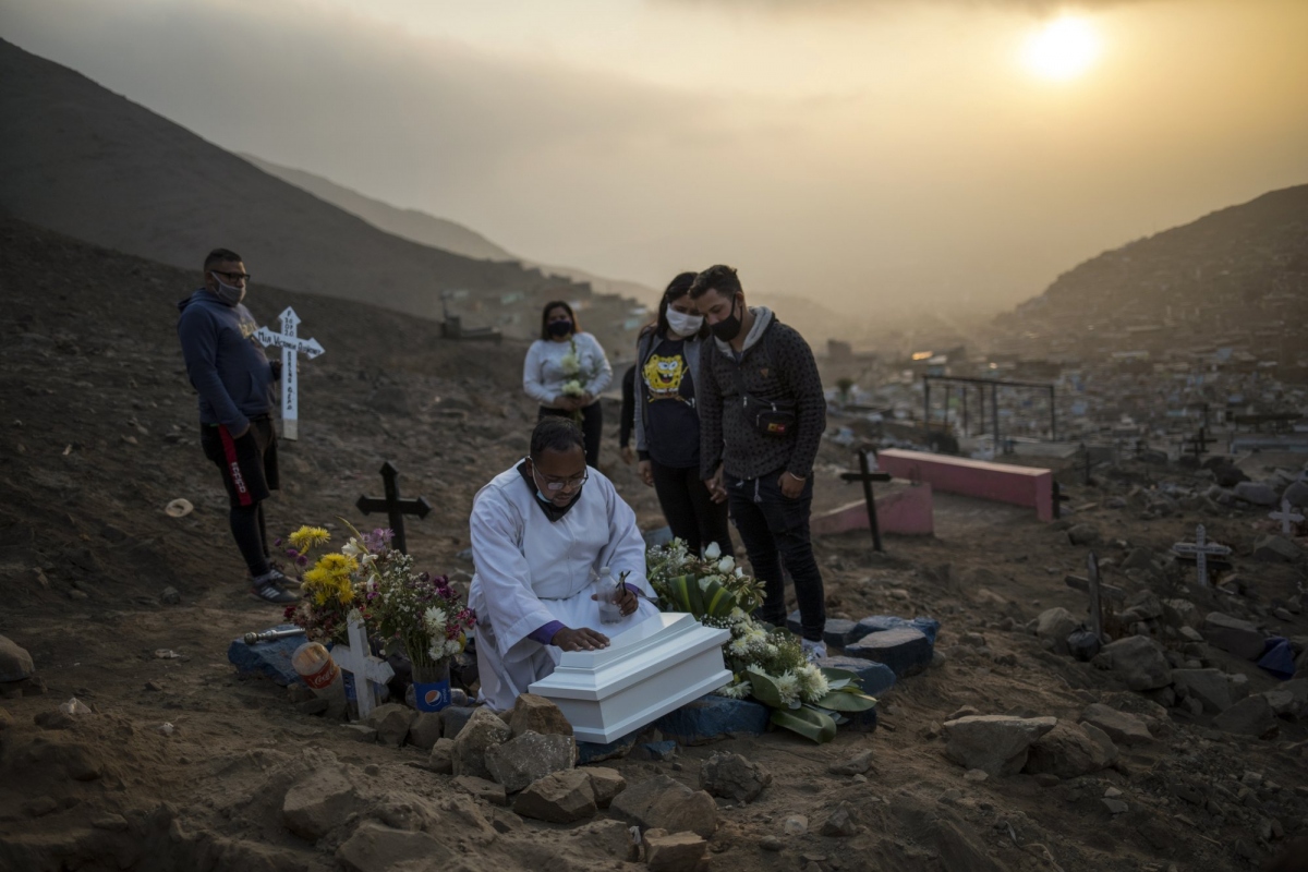 Số người chết do Covid-19 ở Peru chạm ngưỡng hơn 50.000