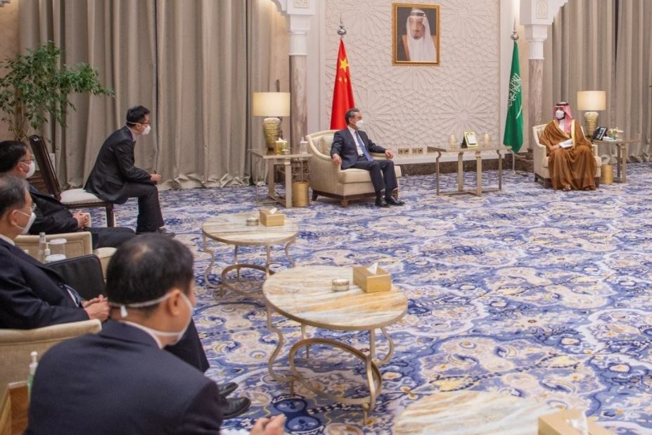 Ngoại trưởng Trung Quốc thăm Trung Đông: Cạnh tranh ảnh hưởng với Mỹ?